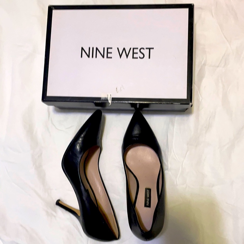 Lightly worn Nine West black heels size 8.